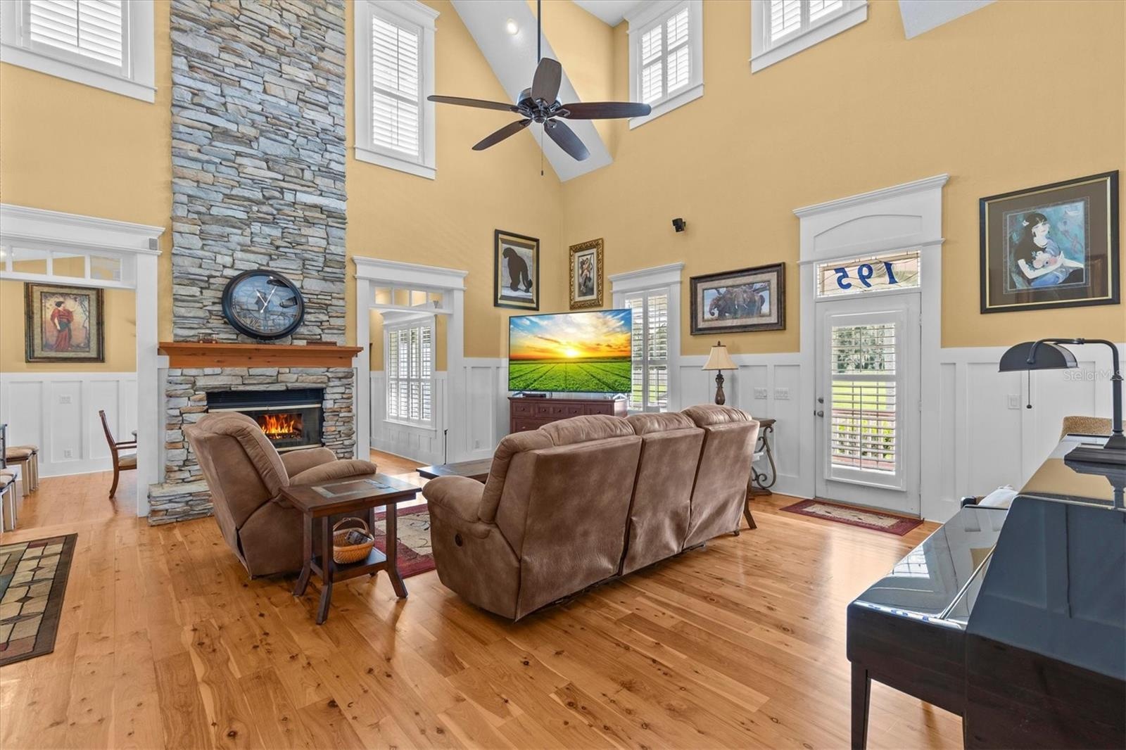 Living Room with Vaulted Ceilings