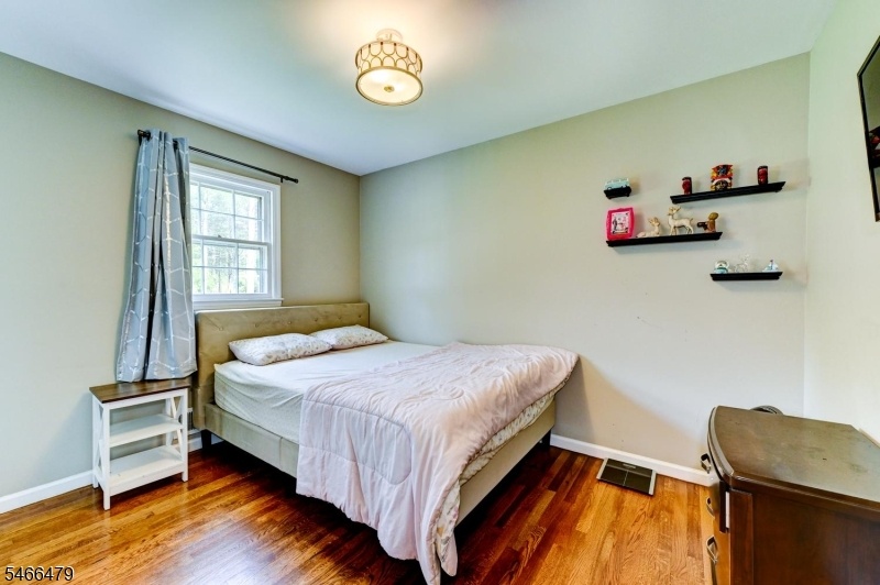 1st Floor Bedroom Suite