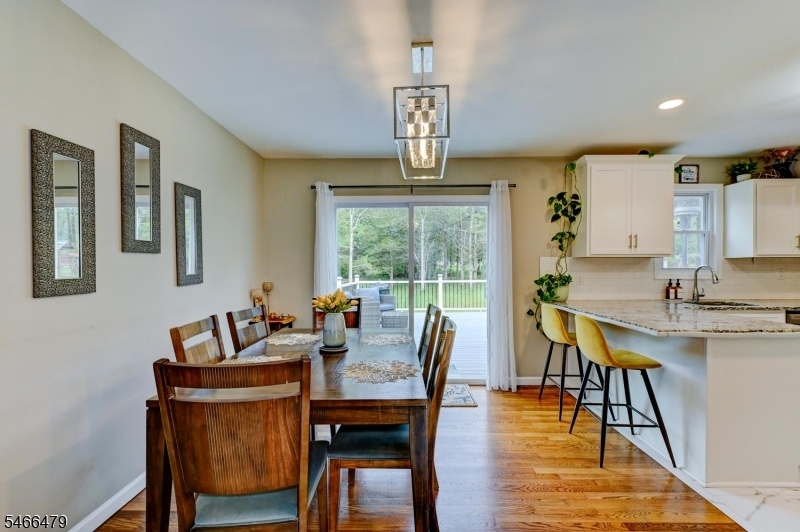 Kitchen Dinette