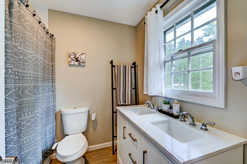 Full Bathroom 2nd Floor