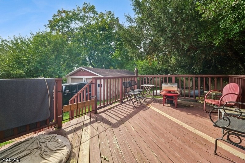 Deck