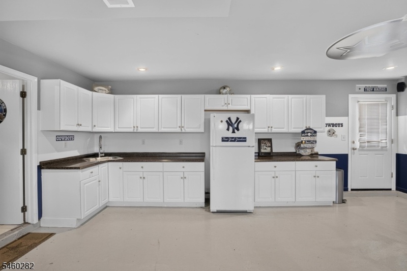 Kitchenette in garage