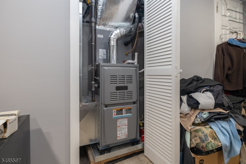 BASEMENT LAUNDRY