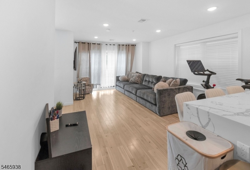 Kitchen/Family Room Unit 2
