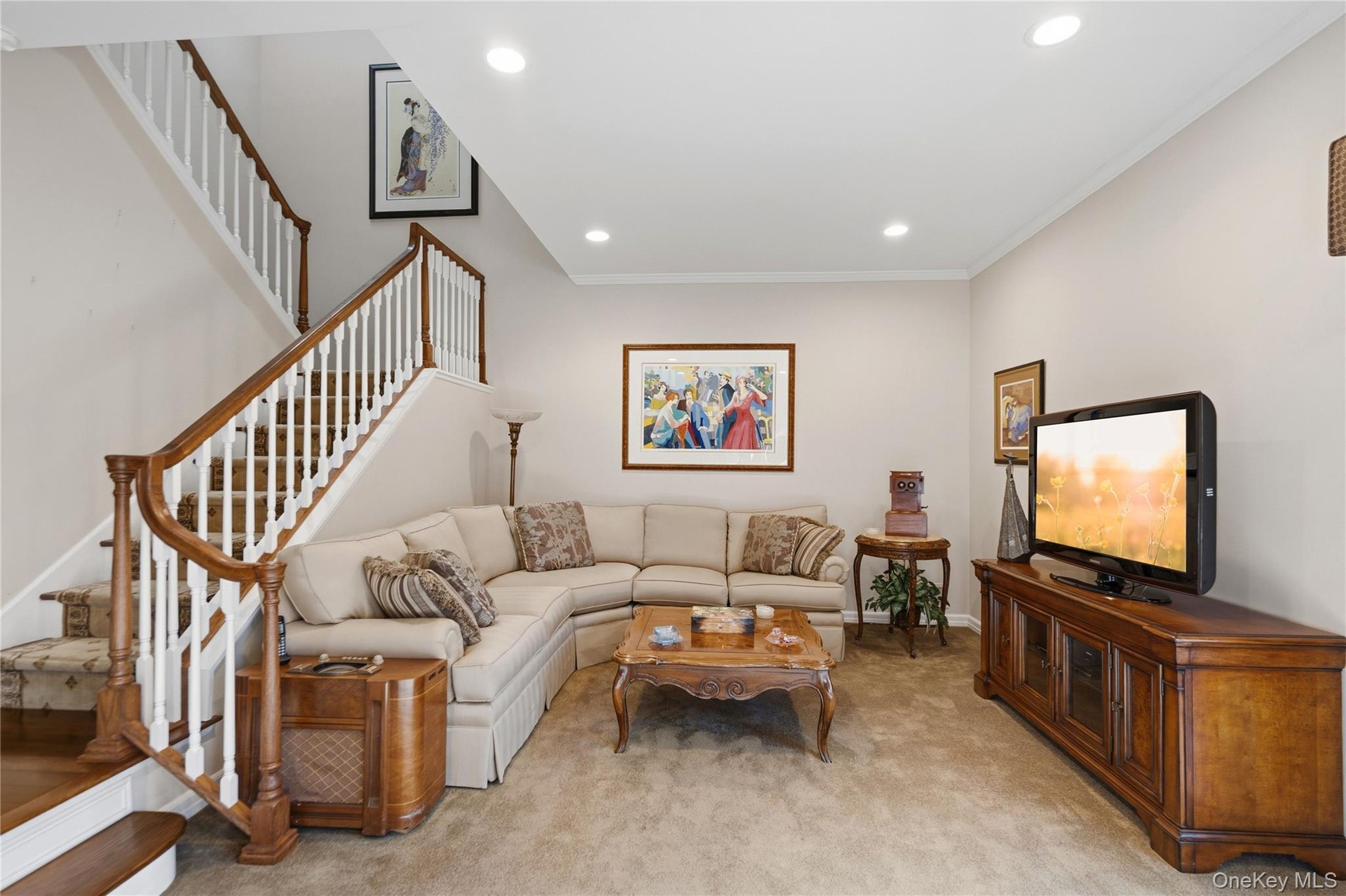 More Living Room & 2nd Seating Area!