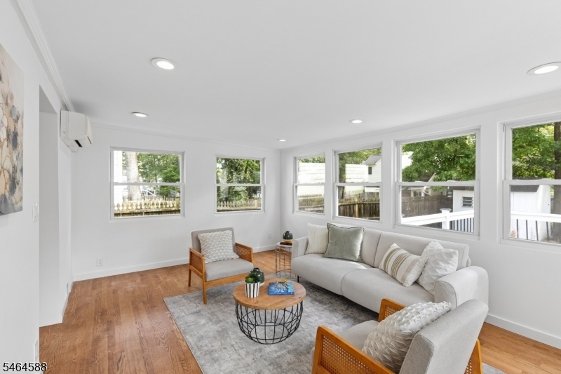 Den-SunRoom