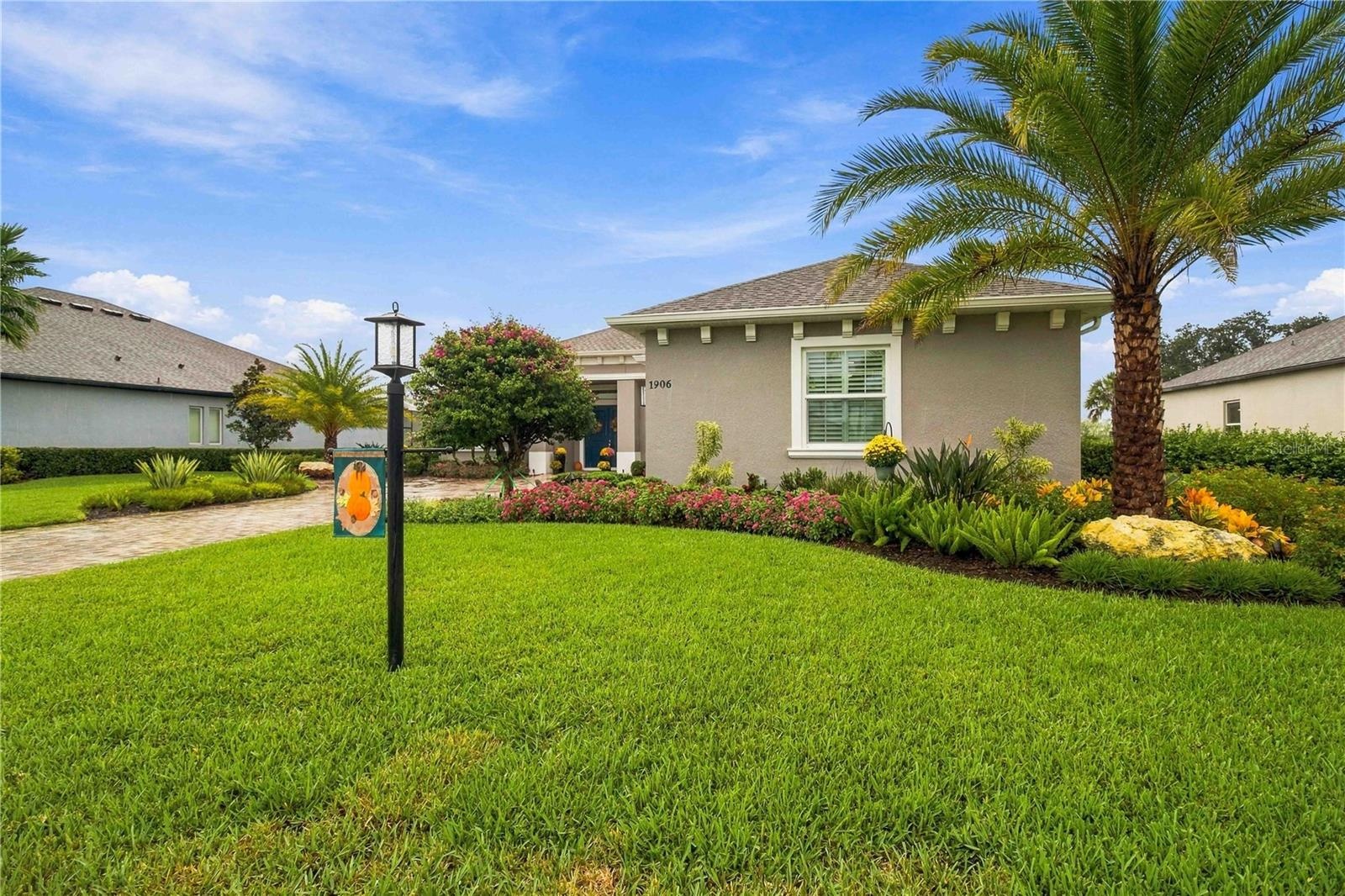 Well-Maintained Landscaping & Welcoming Curb Appeal