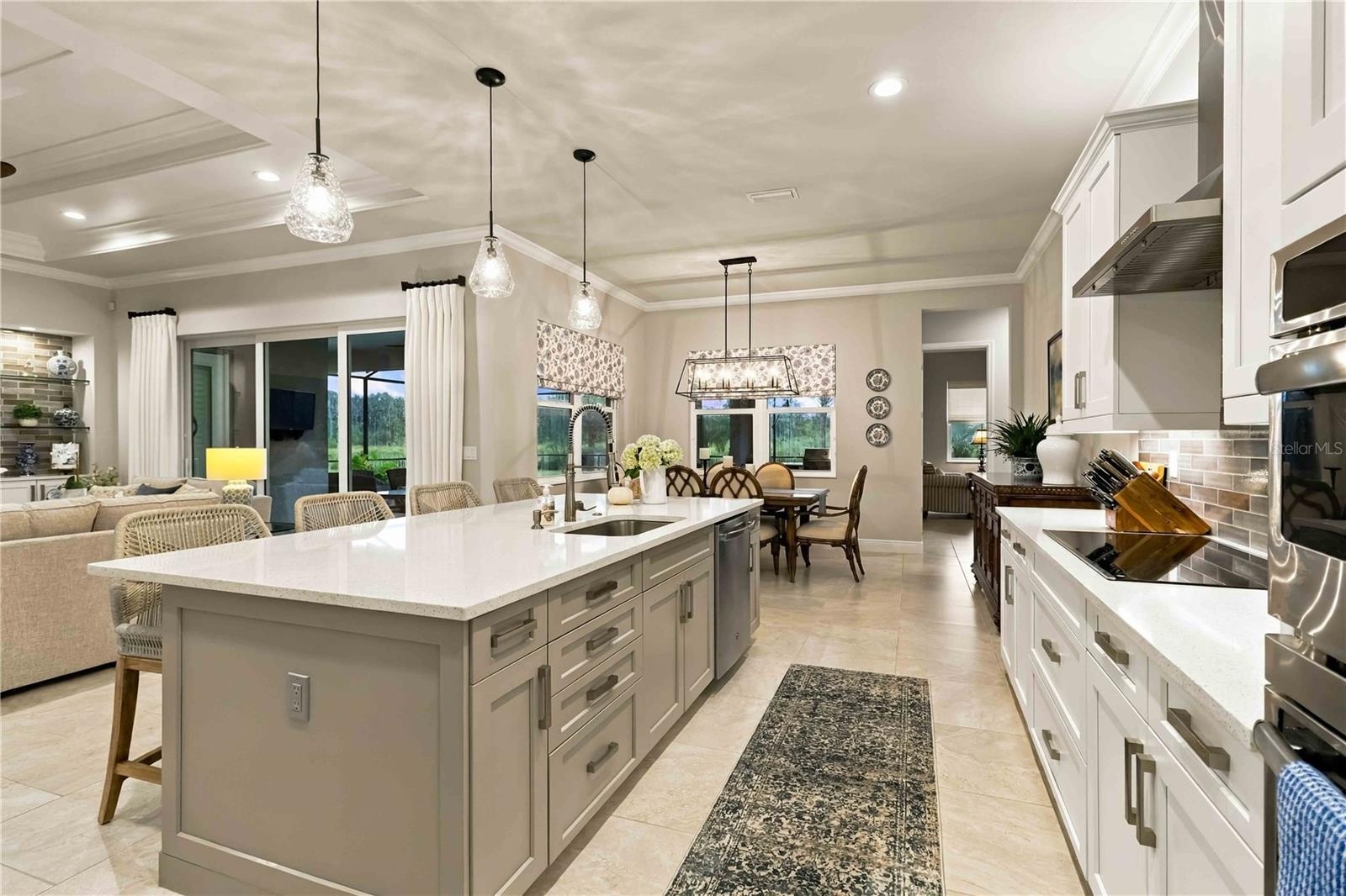 Bright & Open Kitchen