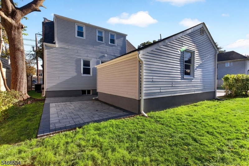 Backyard Paver Patio