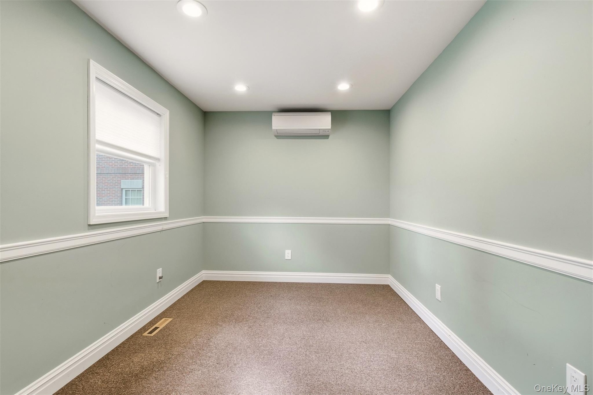 1st Fl. (Office 1)