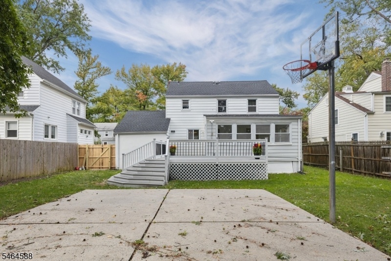 Backyard-Deck