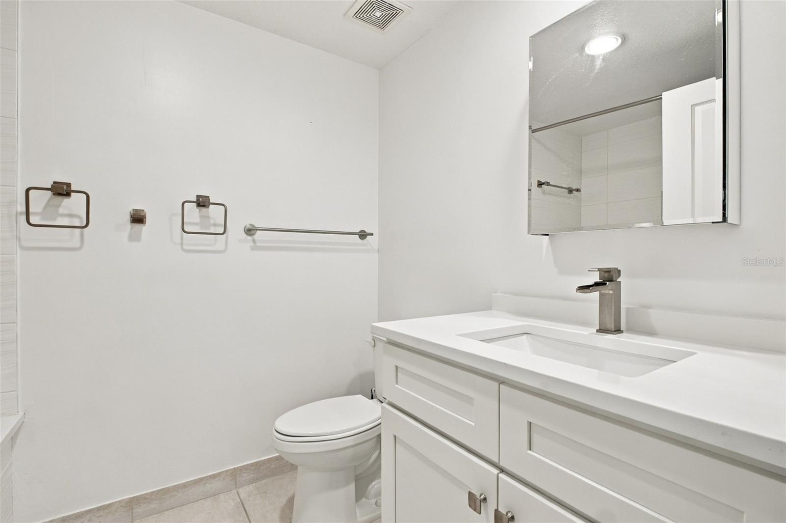 2nd Bathroom
