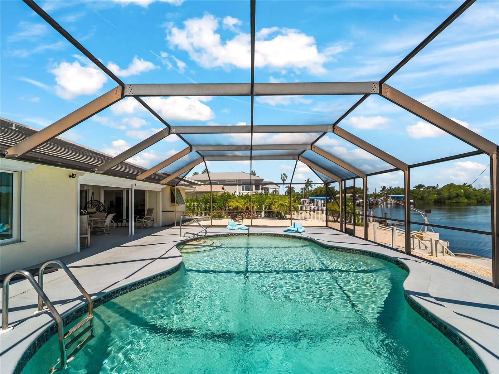 Pool_2903rdStreet_BonitaSprings_ScreenEnclosure_Daylight.jpg