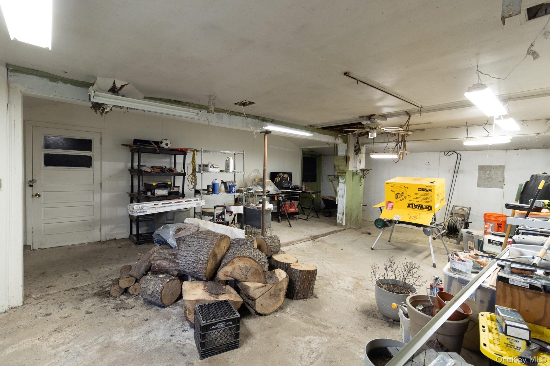 View of auxiliary space for storage, projects, and more.