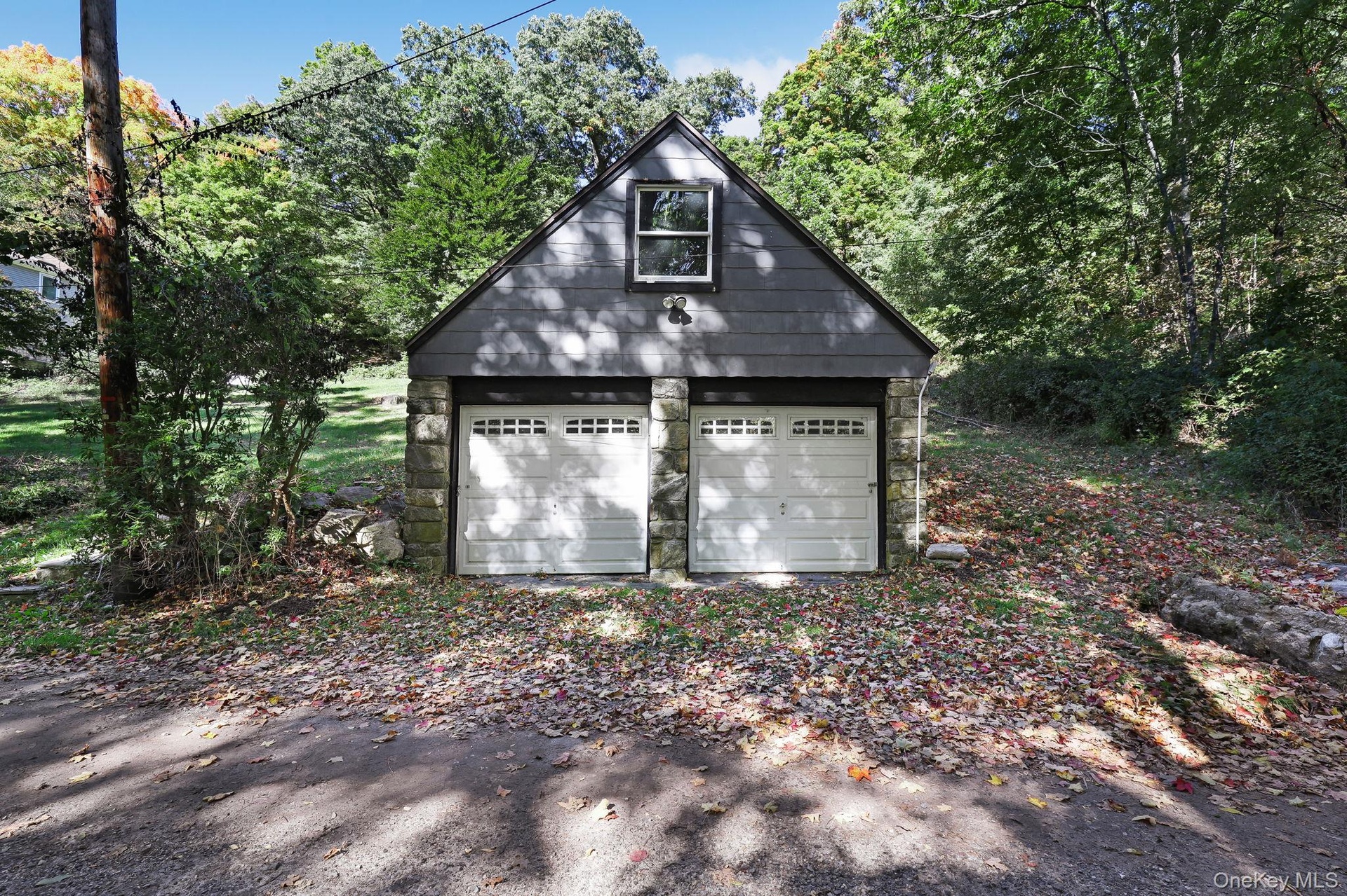Huge Detached 2 Car Garage