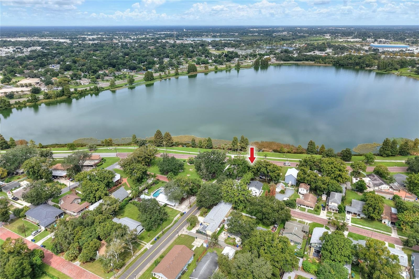 Drone View of distance to Lake Hunter