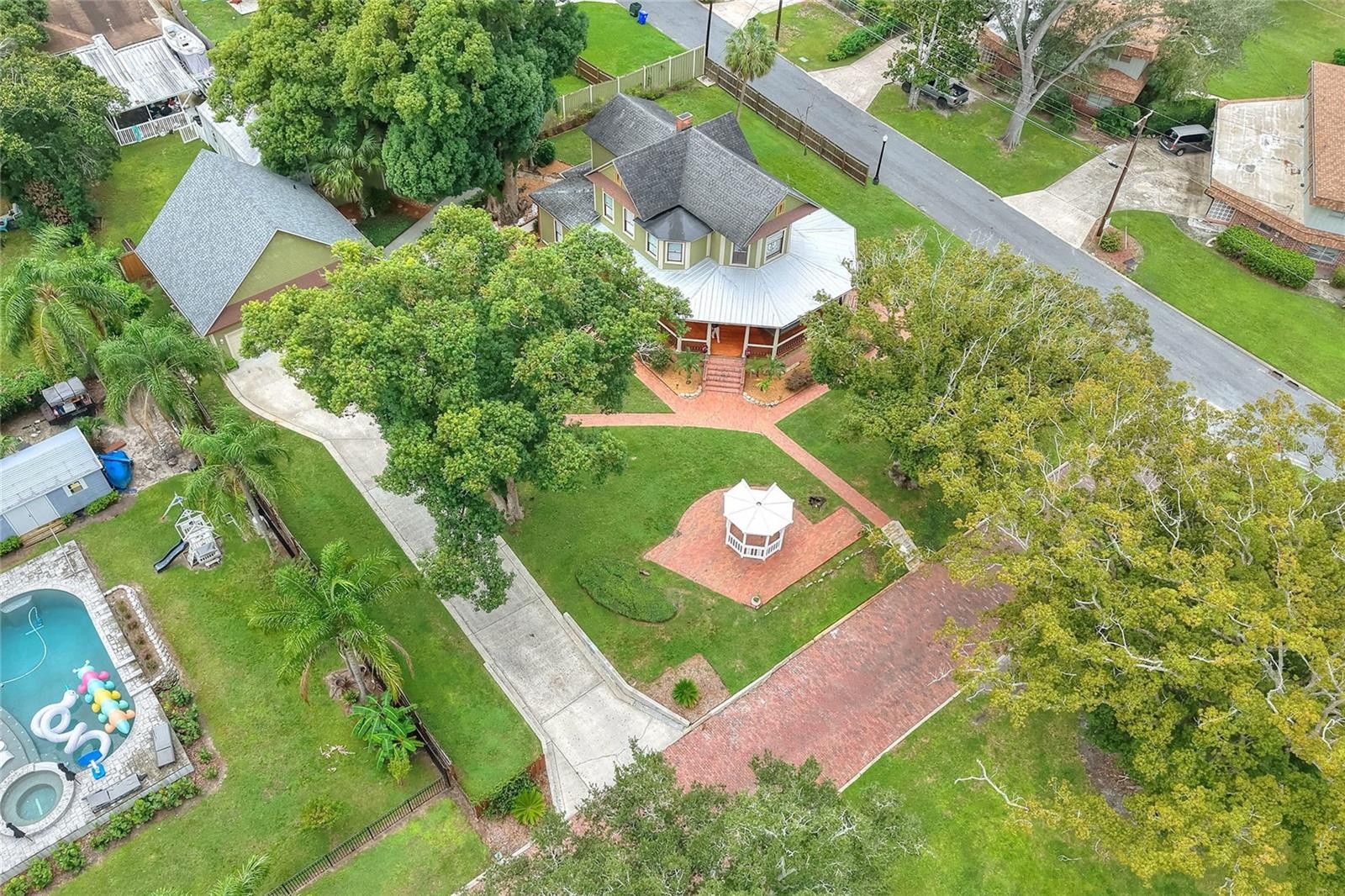 Overhead view of property