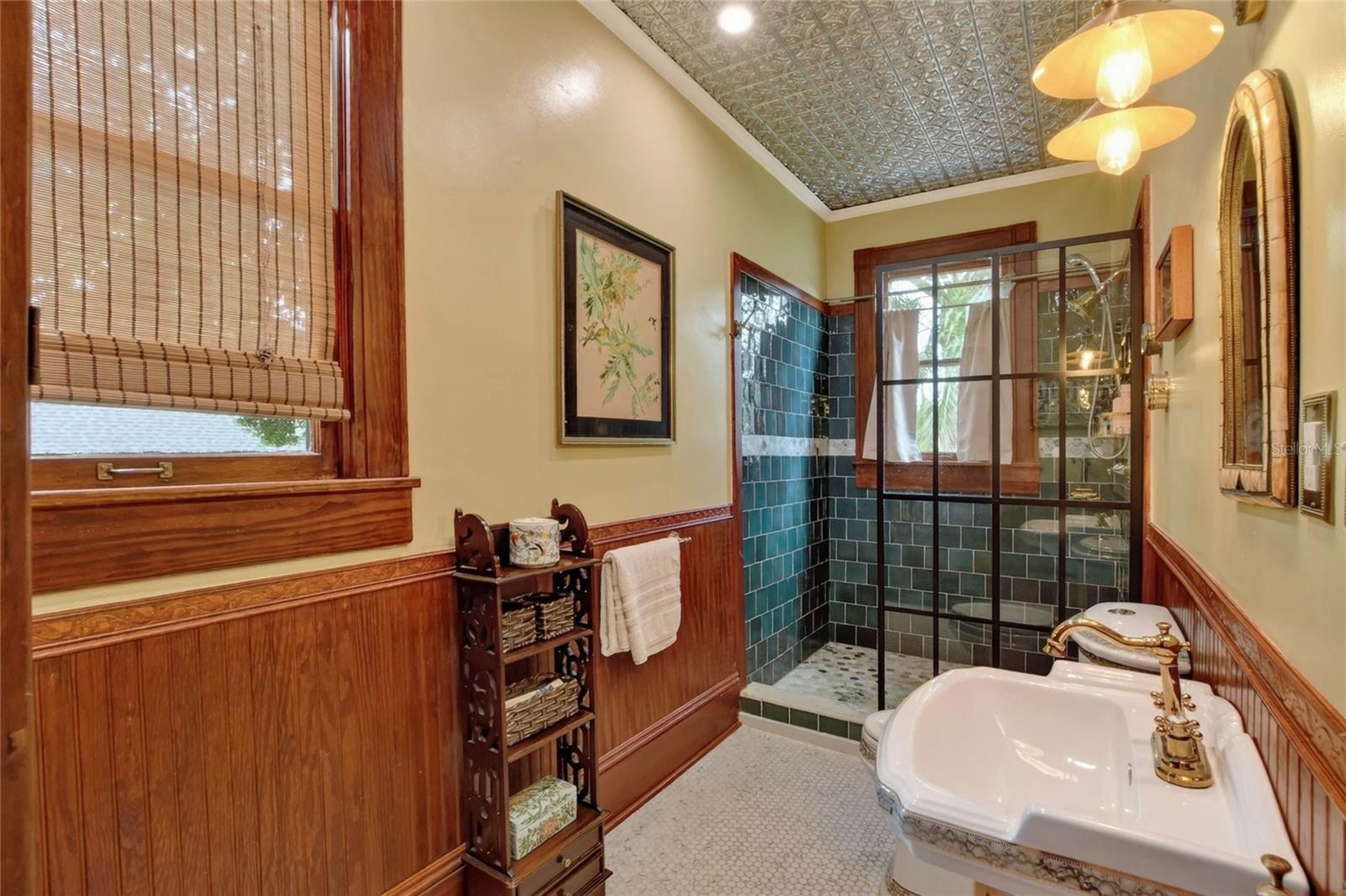 Upstairs Bathroom