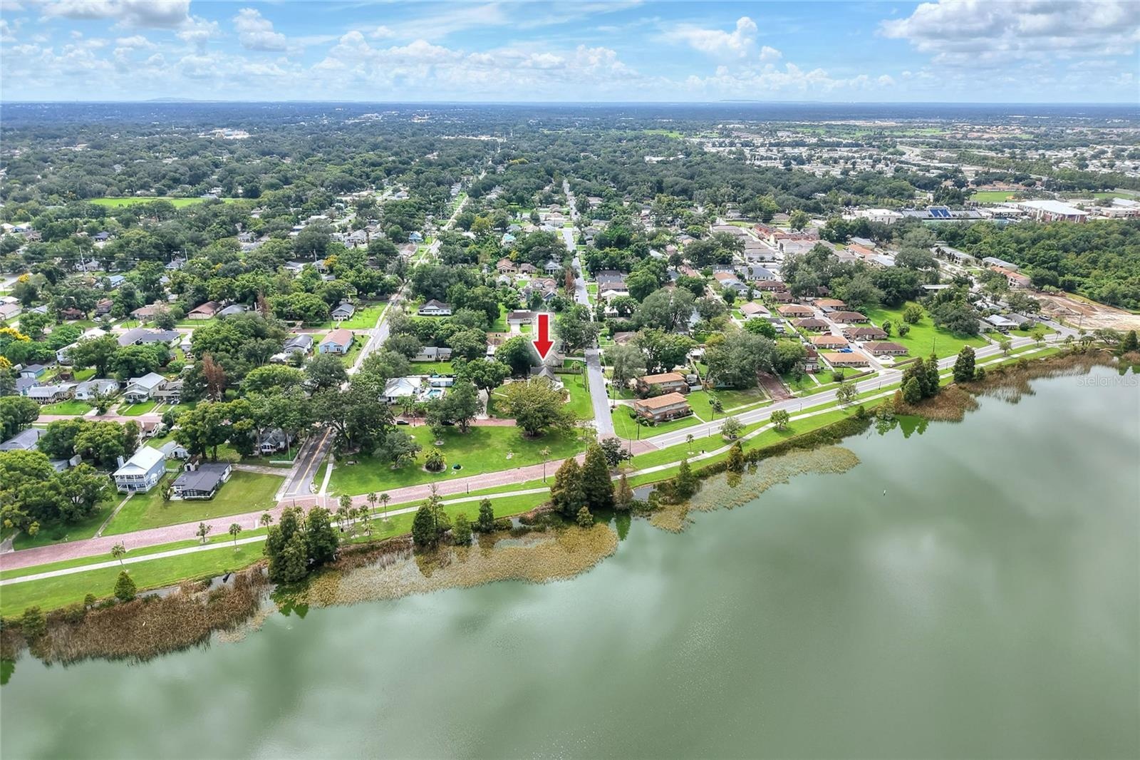 Drone View of distance to Lake Hunter