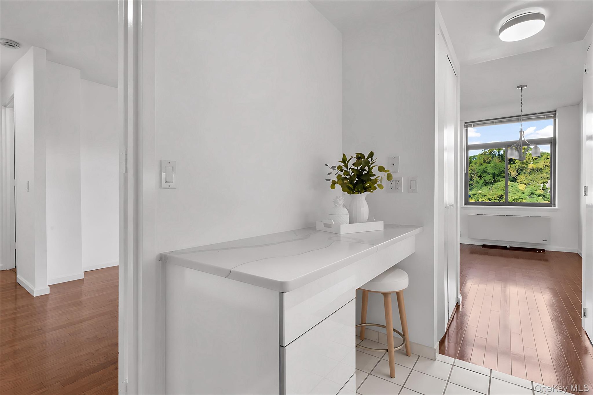 Additional Space with Breakfast Bar for Entertaining