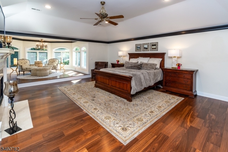Primary suite