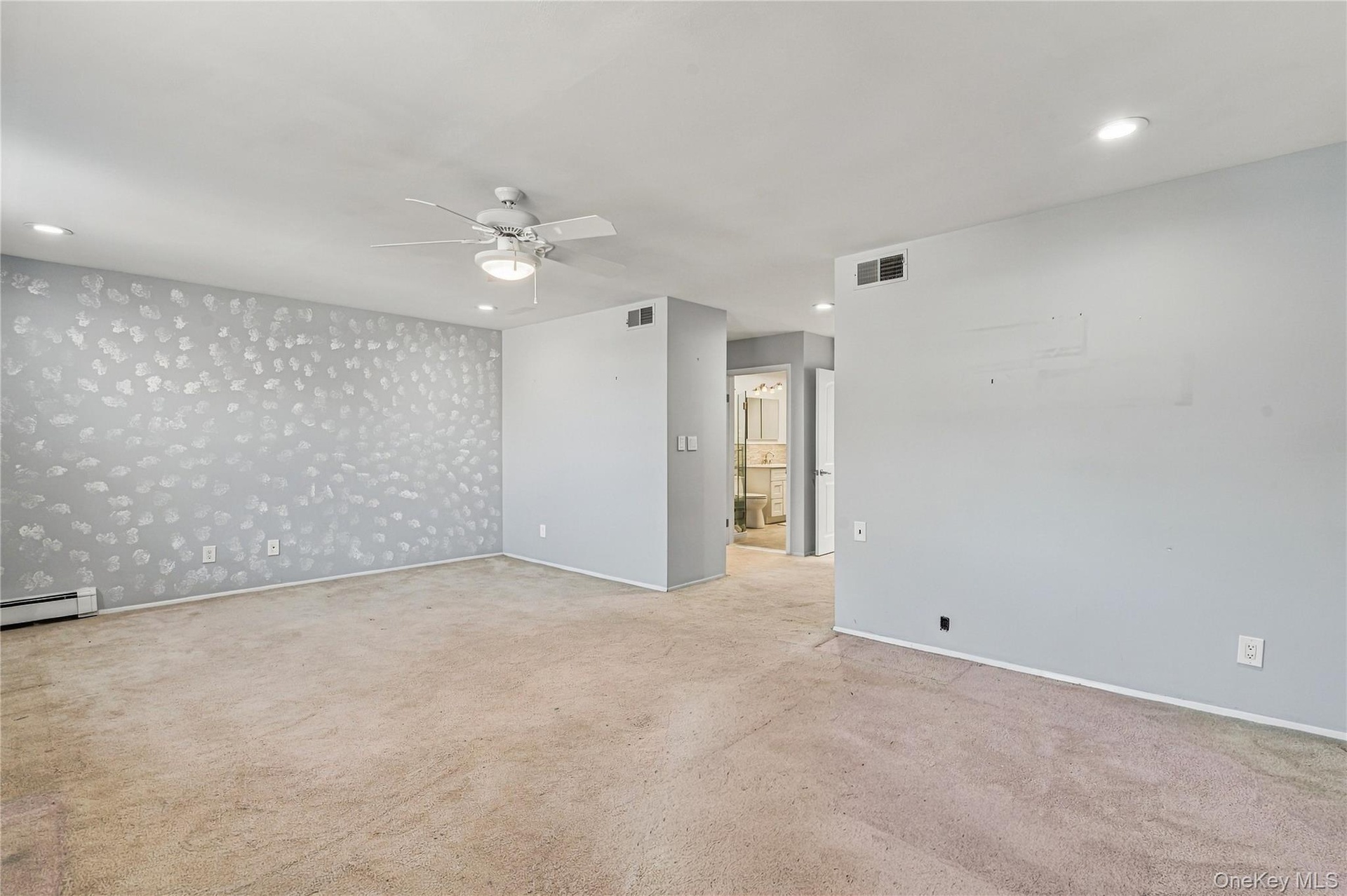 3rd floor-Primary Bedroom