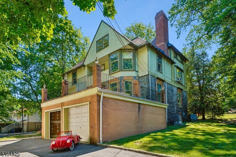 2 Car garage