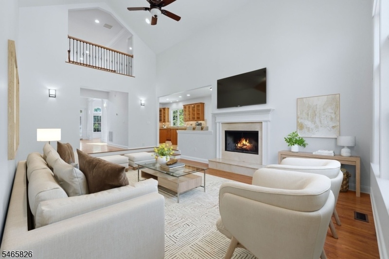 VIRTUALLY STAGED Great Room