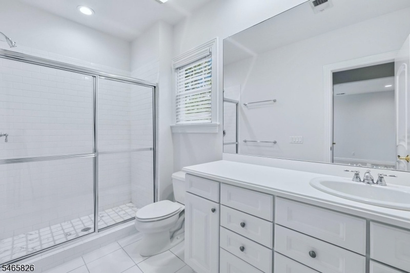 Bedroom 3 Ensuite