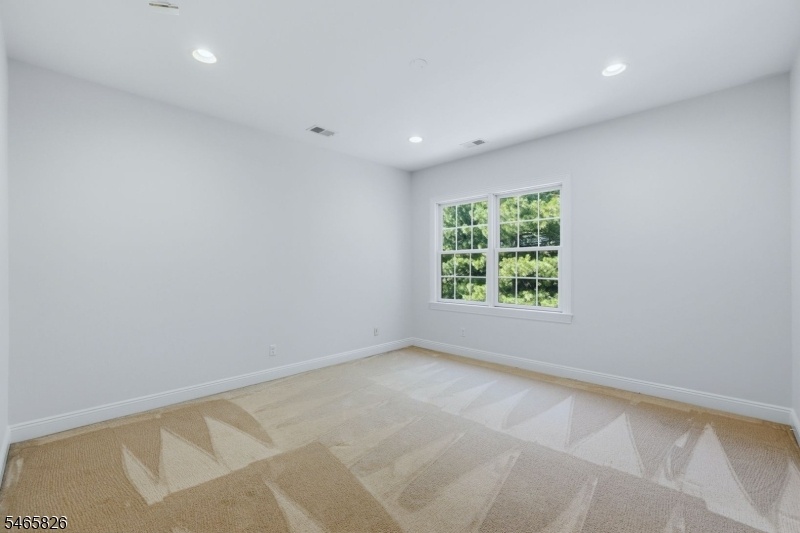 3rd Bedroom w/ensuite