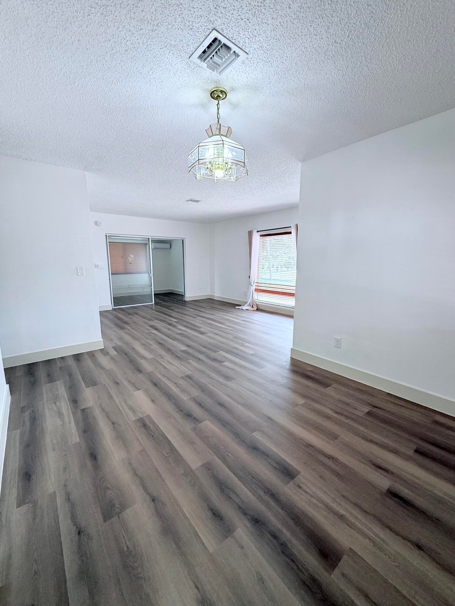 Dining Room/Living Room