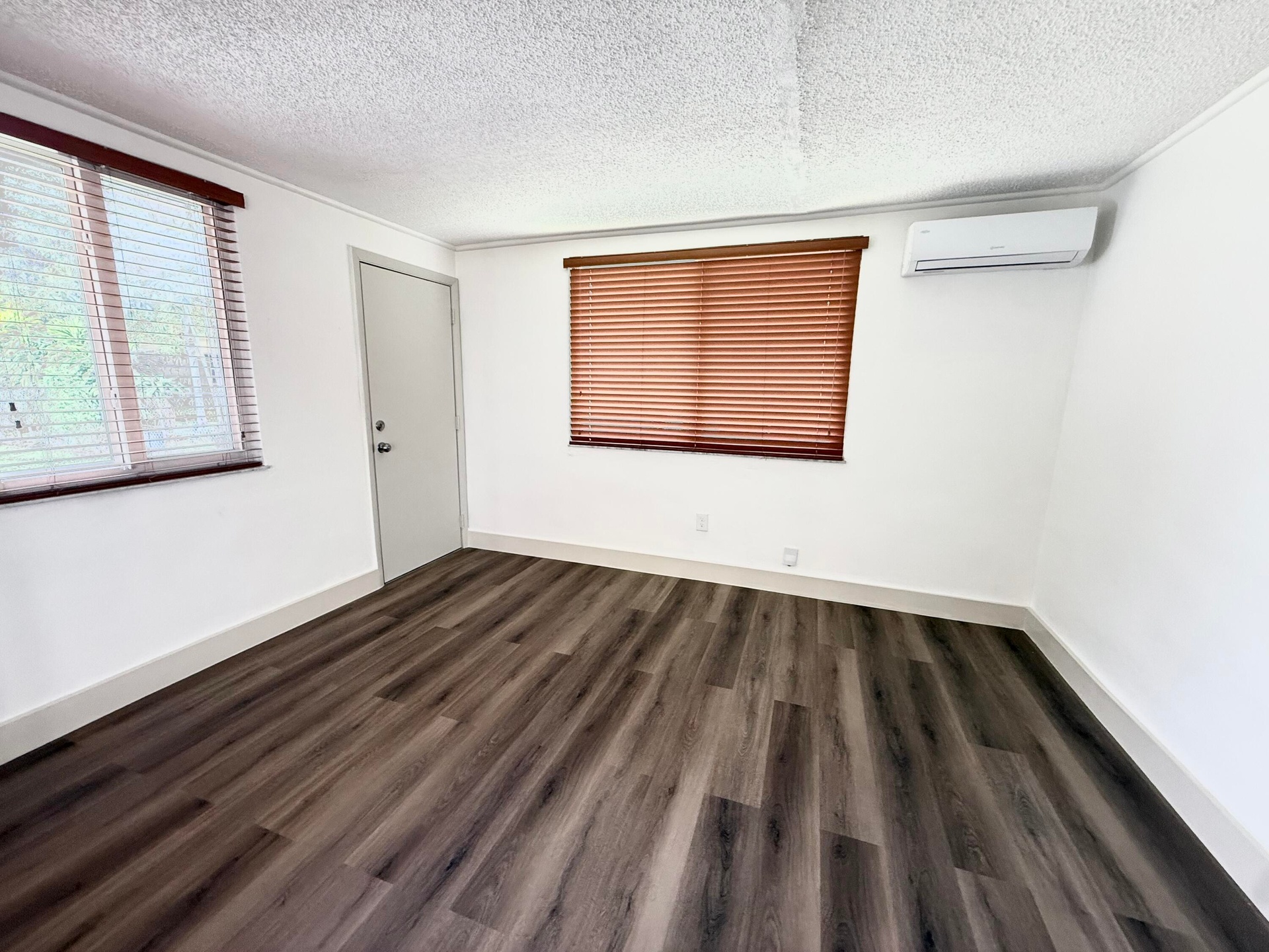 Bonus Room with its own AC and Private Entrance