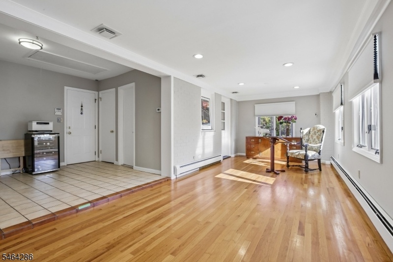 Family Room/ Breakfast