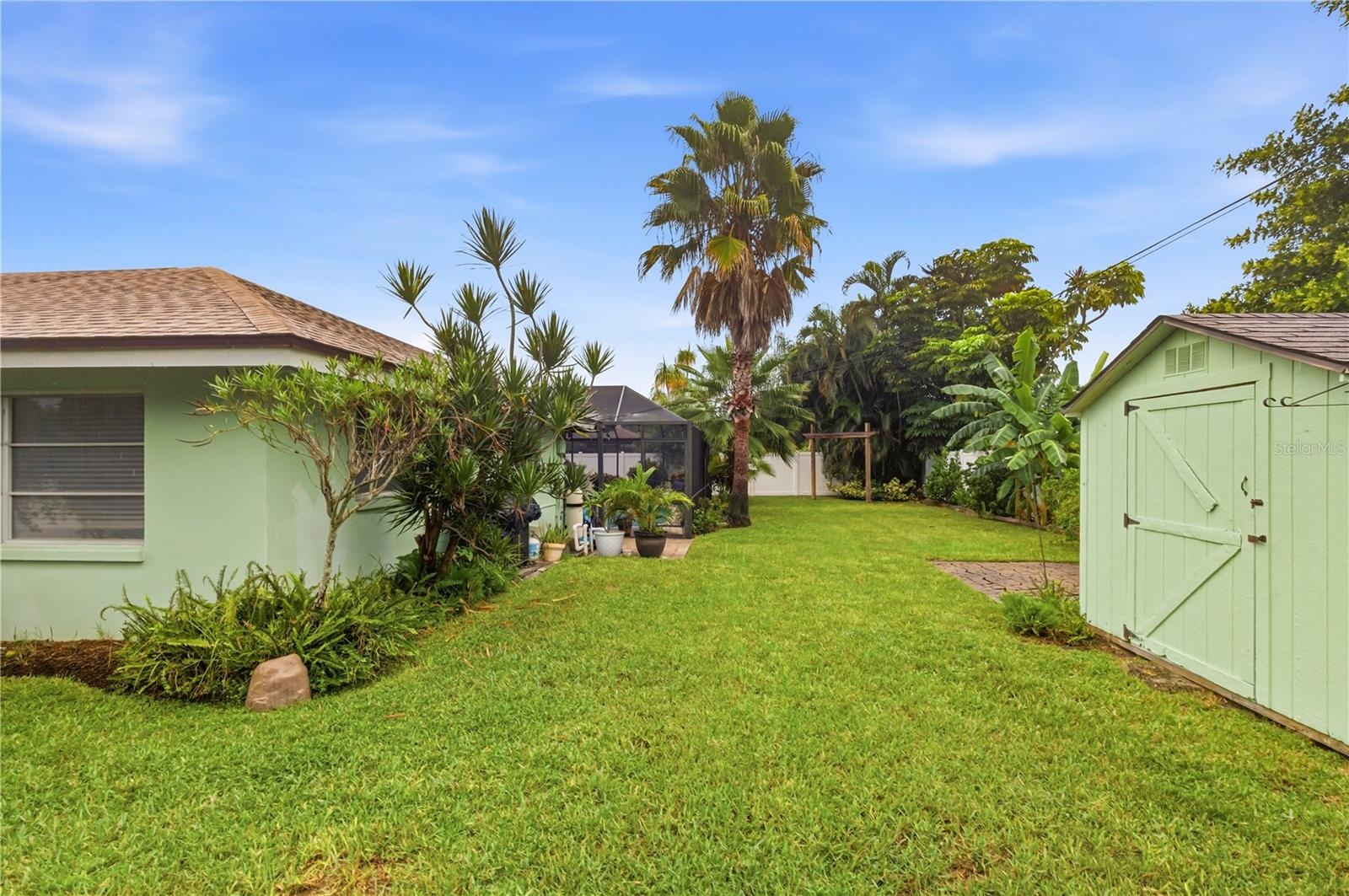 back yard shed with electricity