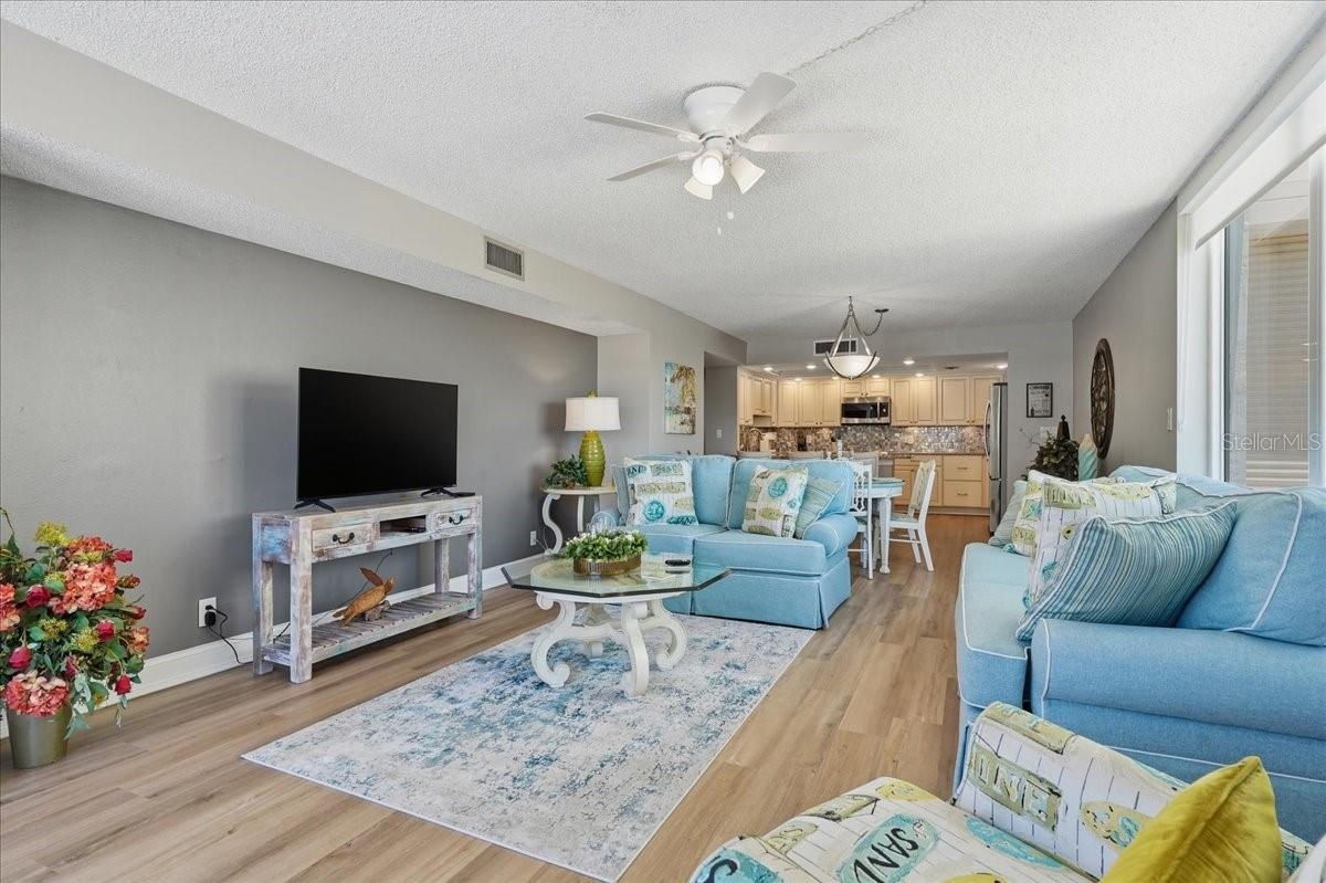 FULLY FURNISHED CONDO ~ MOVE IN READY!