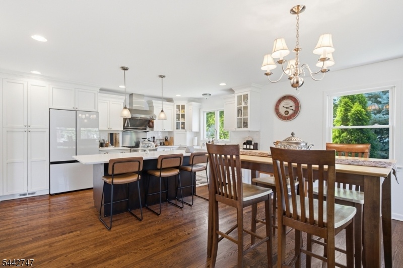 Dining/ Kitchen