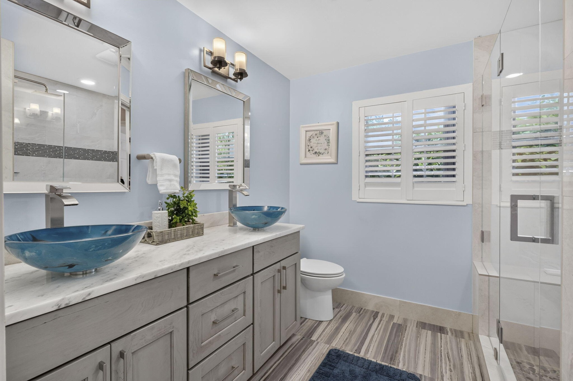 2nd bathroom