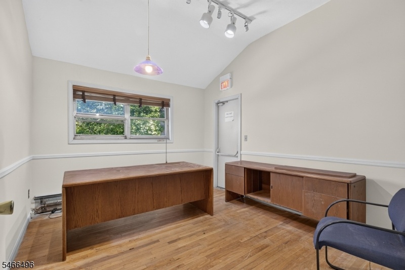 Private Office 2