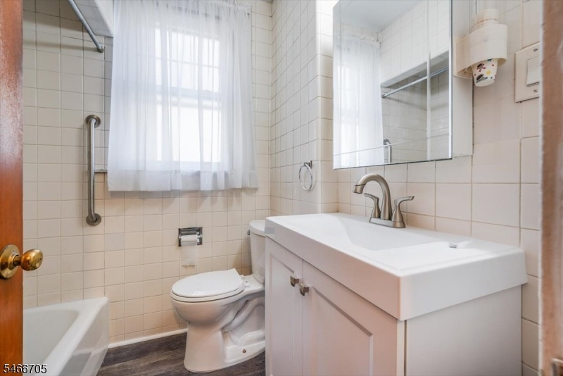 Unit 1: Bathroom