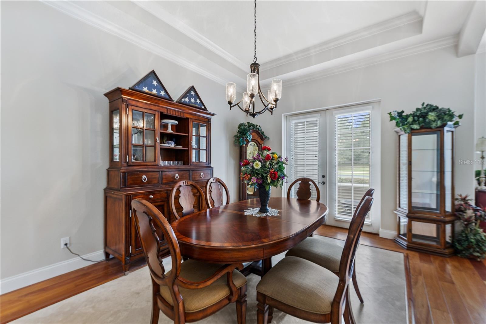 FORMAL DINING ROOM W FRENCH DOORS TO PATIO AREA