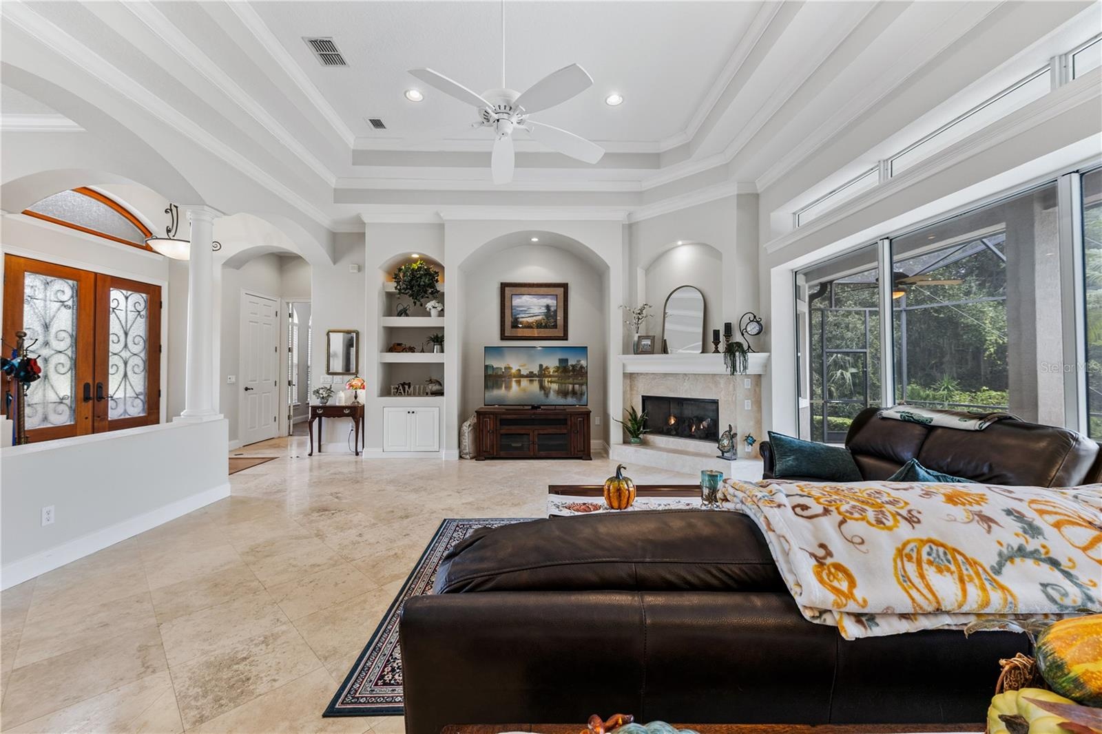 FAMILY ROOM 2