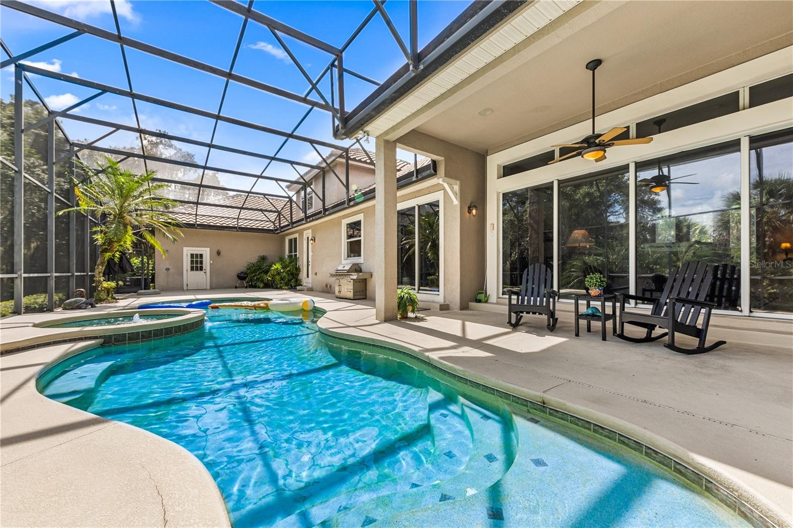 POOL FULL VIEW