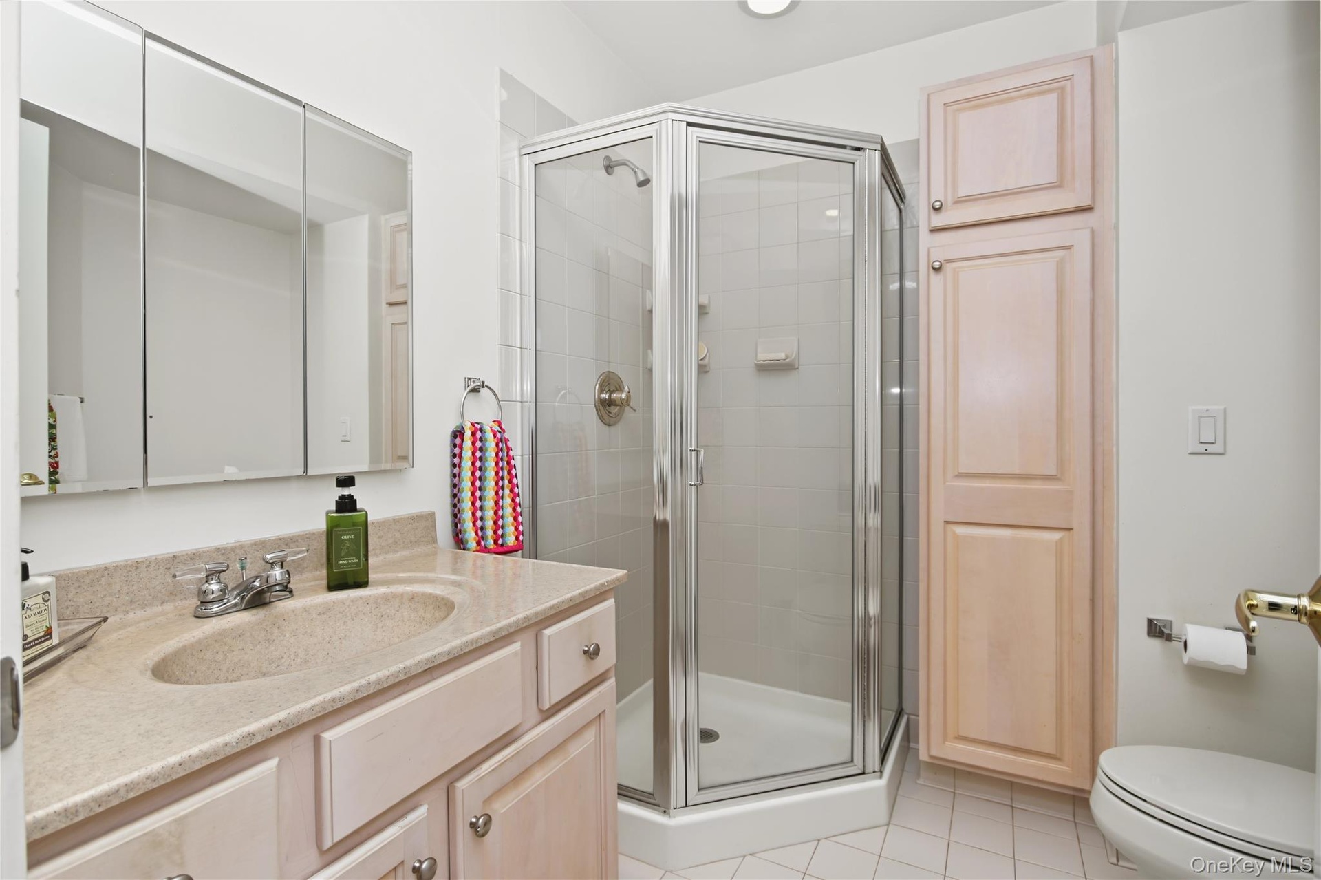 Full Bathroom on Main Level next to Second Bedroom!