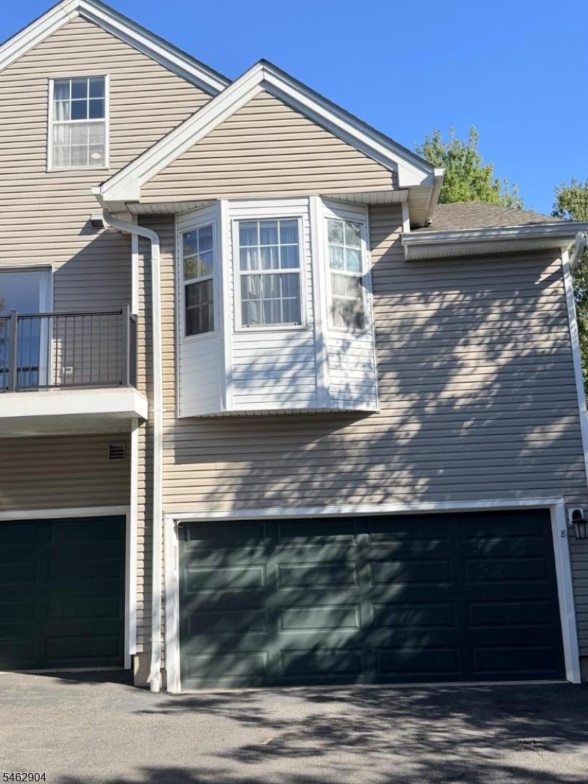 3 bedroom, 3 bath Condo