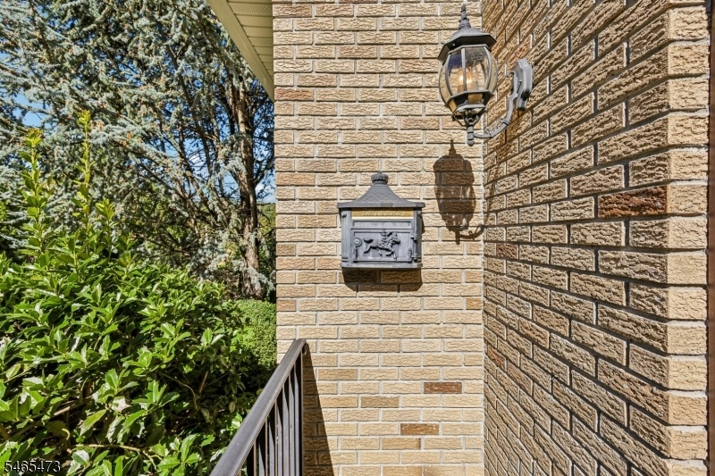 Letter box