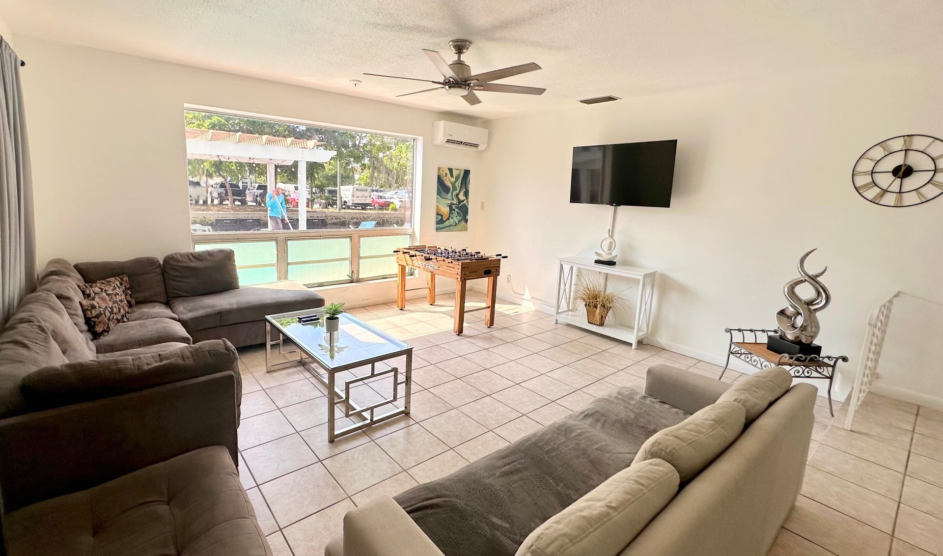 Living Room 2 Poolview