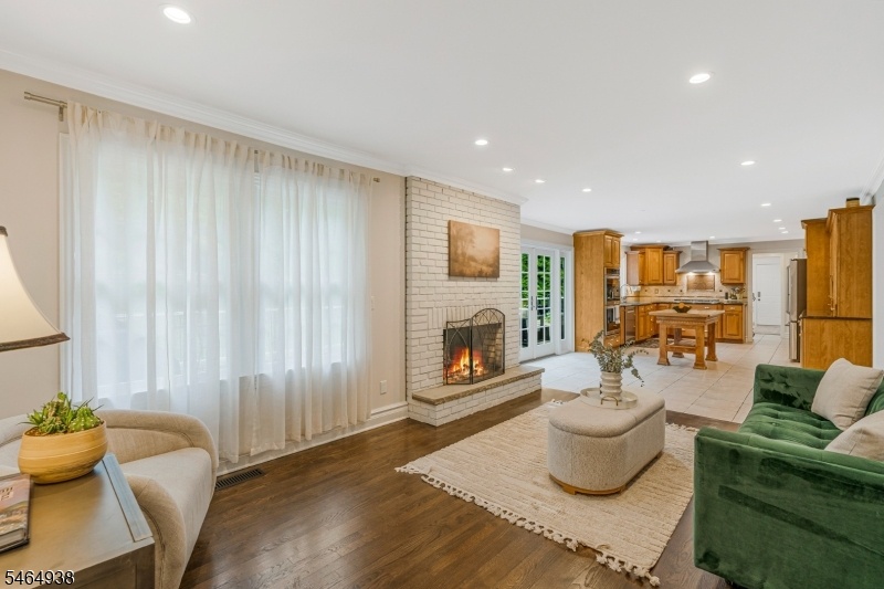 Family Room opposite Kitchen