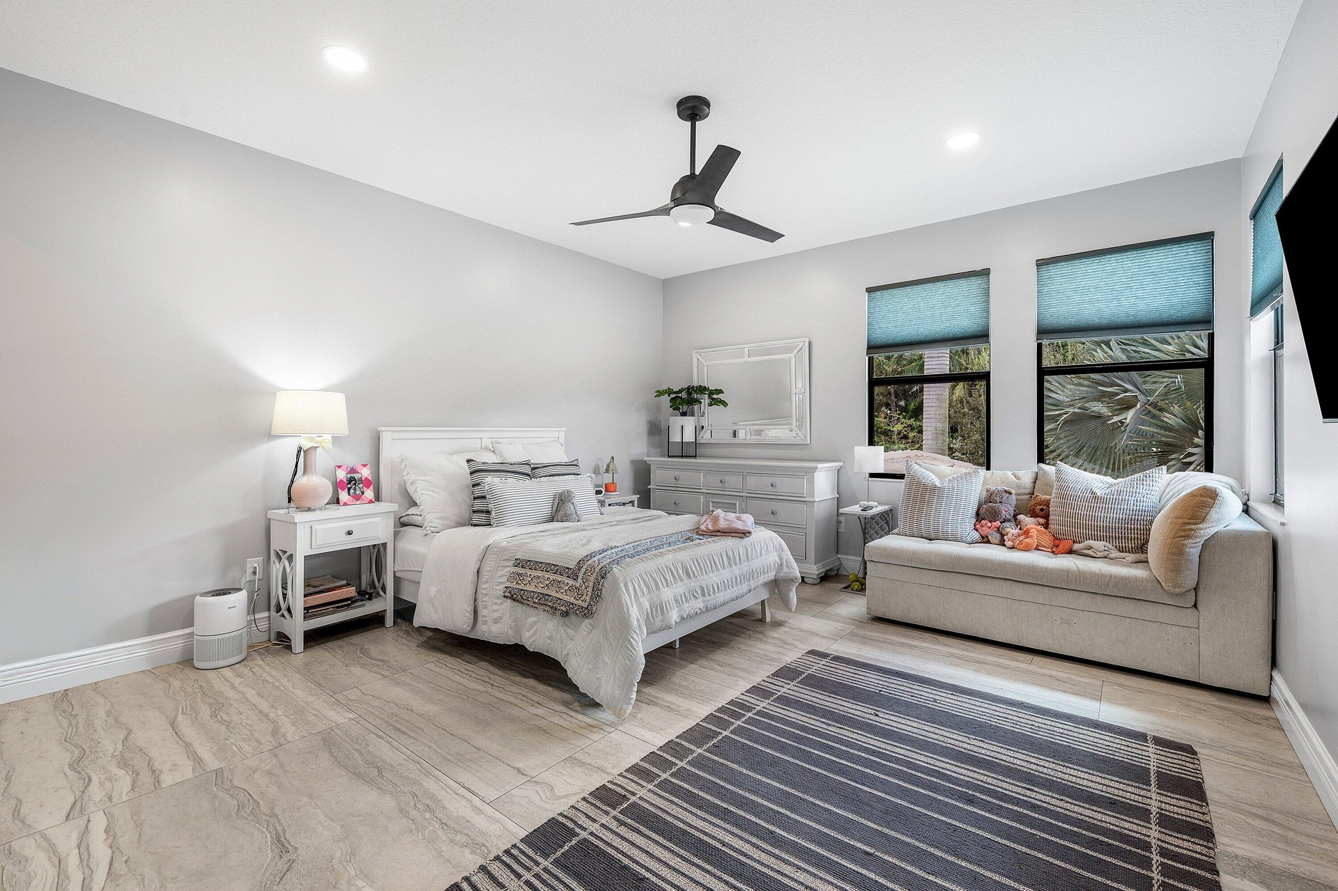 Bedroom 4 ensuite