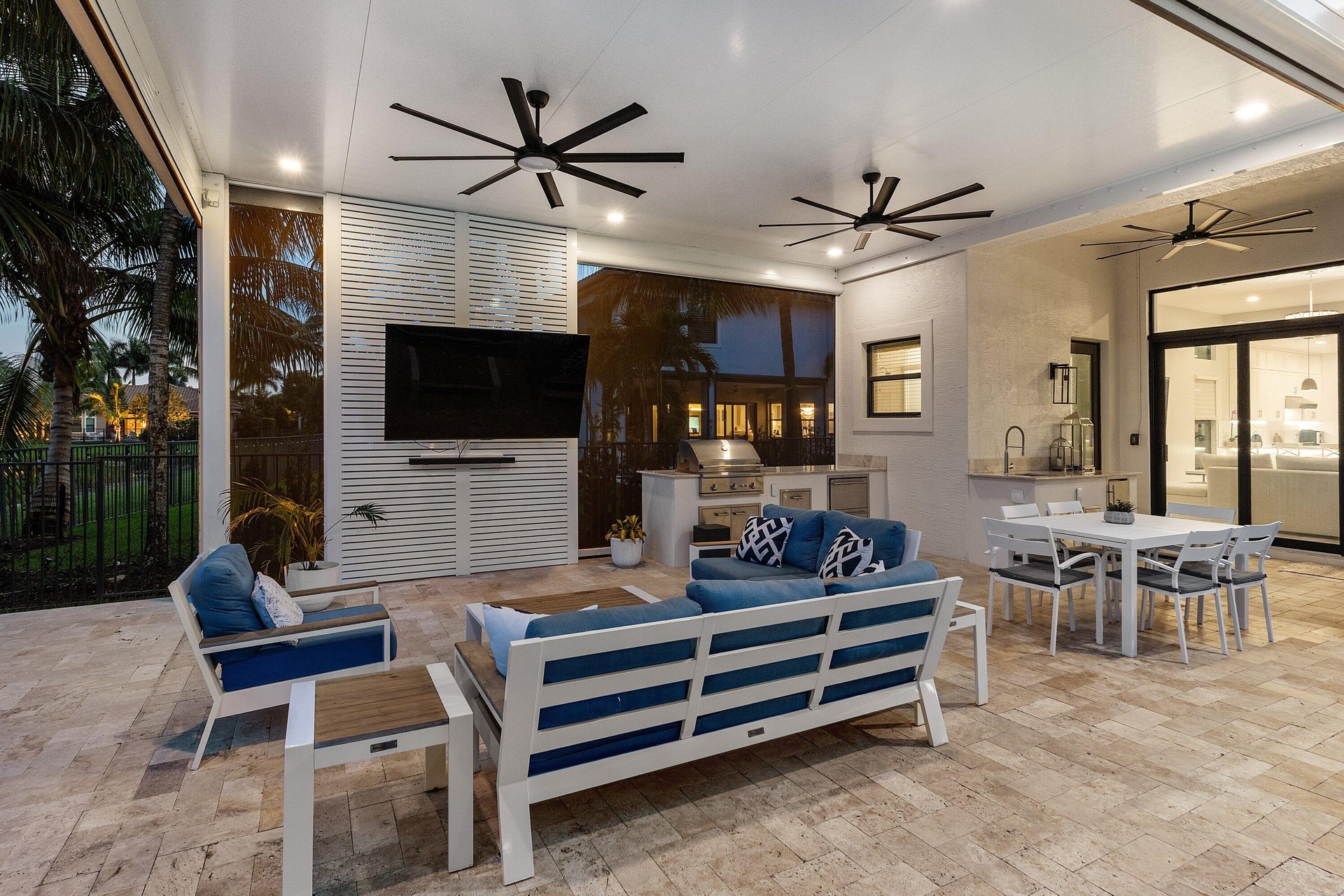 outdoor living room