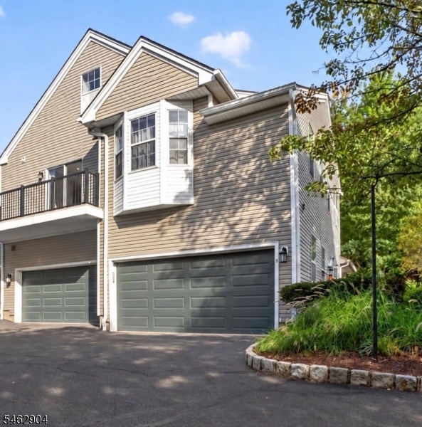 3 Car Garage